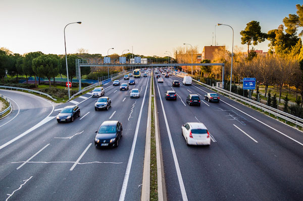 EPA Begins Battle with States Over Auto-Emissions Standards